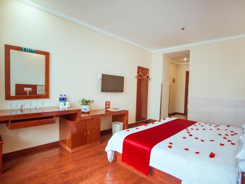 Greentree Inn Hebei Zhangjiakou Zhangbei Caoyuantian Rd Zhangku Avenue Express Hotel 외부 사진