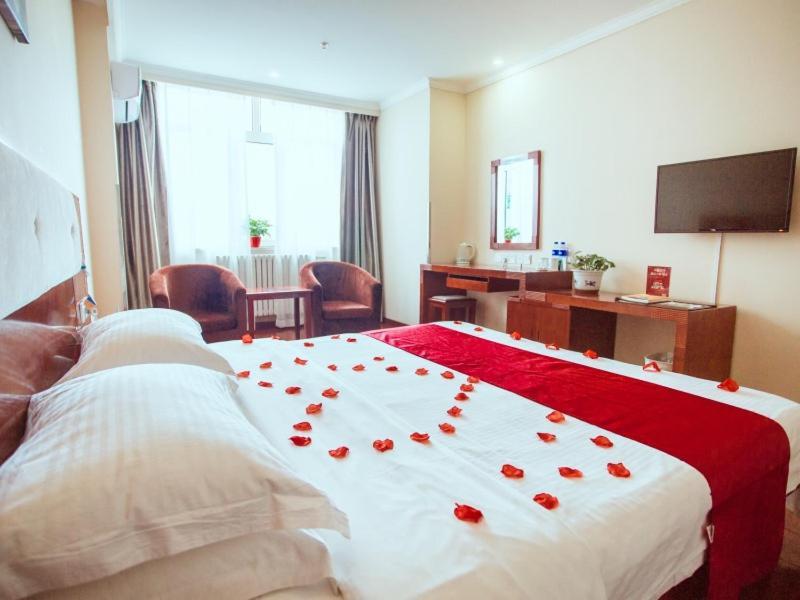 Greentree Inn Hebei Zhangjiakou Zhangbei Caoyuantian Rd Zhangku Avenue Express Hotel 외부 사진
