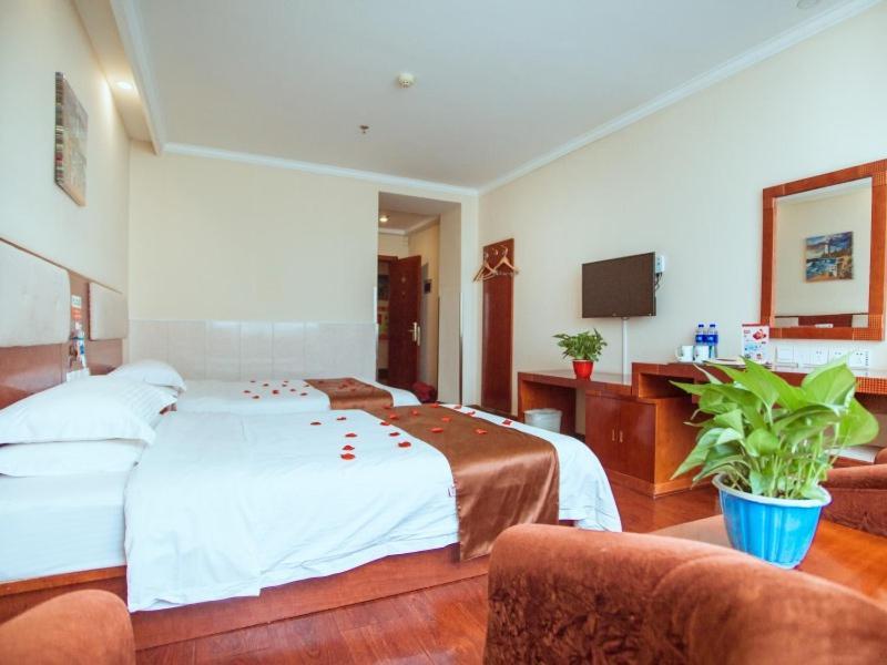 Greentree Inn Hebei Zhangjiakou Zhangbei Caoyuantian Rd Zhangku Avenue Express Hotel 외부 사진