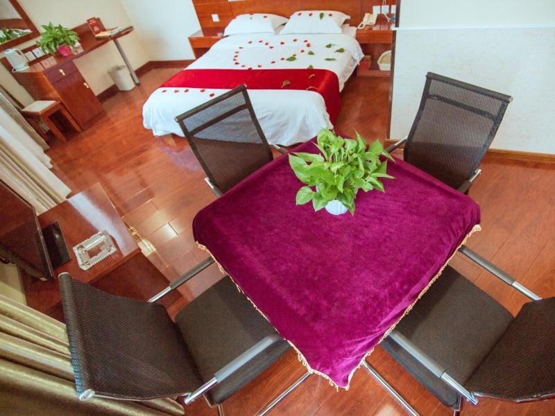 Greentree Inn Hebei Zhangjiakou Zhangbei Caoyuantian Rd Zhangku Avenue Express Hotel 외부 사진